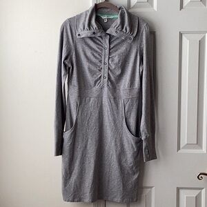Athleta sweatshirt snap front dress thumb holes M